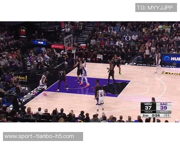 国王主帅称赞雷诺换防能力与考德威尔搭档提升球队表现